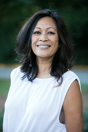 Elaine-Oyzon-Mast